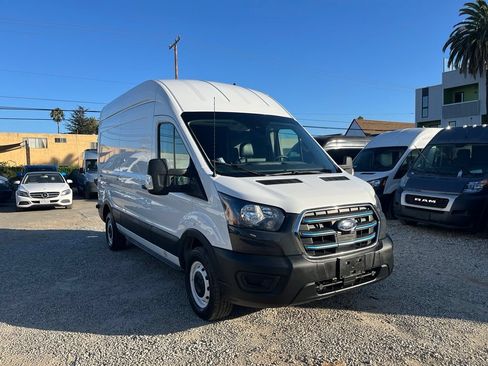 Used 2022 Ford E-Transit 148 High Roof w/ Load Area Protection Package RWD image 3