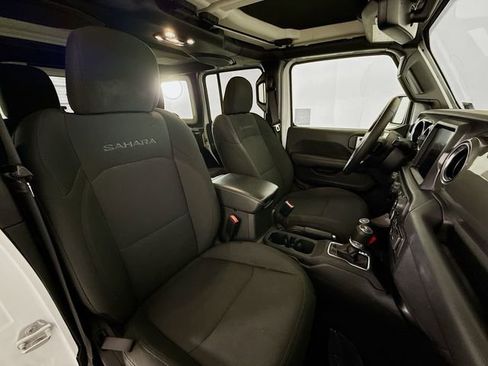 Used 2022 Jeep Wrangler Unlimited Sahara image 26