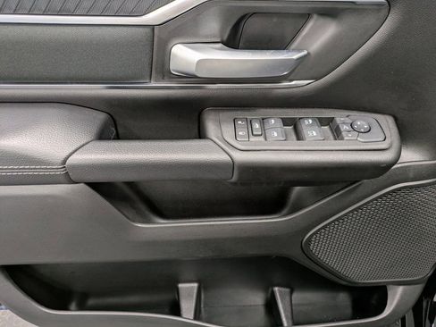 Used 2025 RAM 1500 Big Horn AWD/4WD image 12