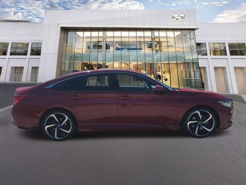Used 2019 Honda Accord Sport image 4