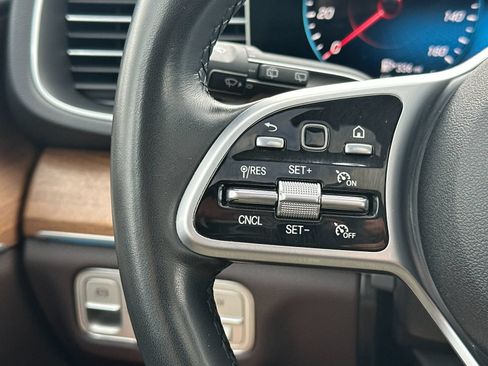Certified 2022 Mercedes-Benz GLE 350 w/ Premium Package image 28