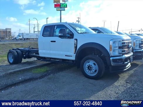 New 2026 Ford F550 4x4 Supercab Super Duty image 1