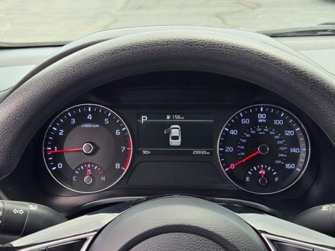 Used 2023 Kia Forte LXS image 29