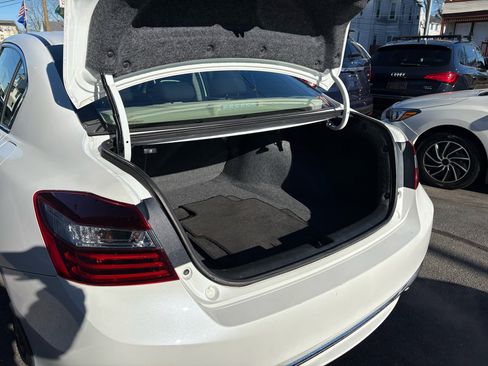 Used 2016 Honda Accord EX-L image 43