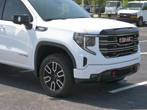 Used 2026 GMC Sierra 1500 AT4 w/ AT4 Premium Package AWD/4WD image 40