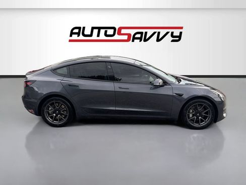 Used 2023 Tesla Model 3 Standard Range RWD image 8