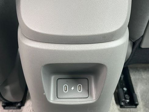 Used 2025 Hyundai Elantra SEL image 23