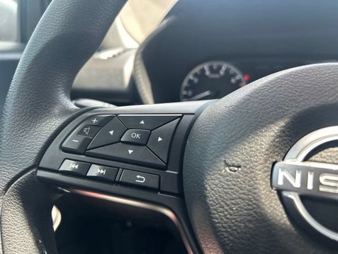Used 2024 Nissan Sentra S FWD image 18