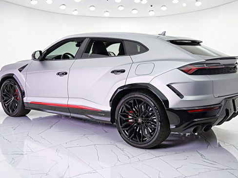 Used 2025 Lamborghini Urus SE AWD/4WD image 9