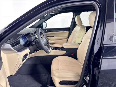 Certified 2024 Jeep Grand Cherokee Limited 4xe w/ Luxury Tech Group II AWD/4WD image 12