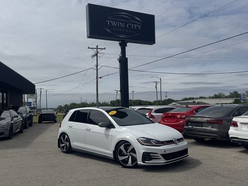 Used 2019 Volkswagen GTI SE FWD image 1
