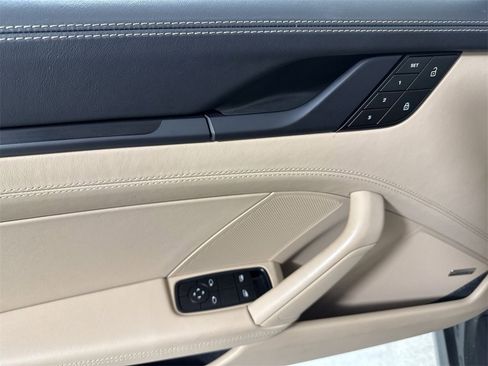 Certified 2024 Porsche 911 Carrera GTS image 34