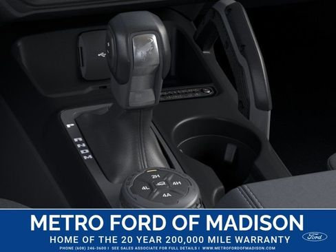 New 2025 Ford Bronco Badlands AWD/4WD image 17