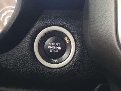 Used 2019 RAM 1500 Big Horn AWD/4WD image 17