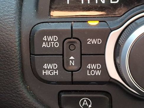 Used 2025 RAM 1500 Big Horn AWD/4WD image 27