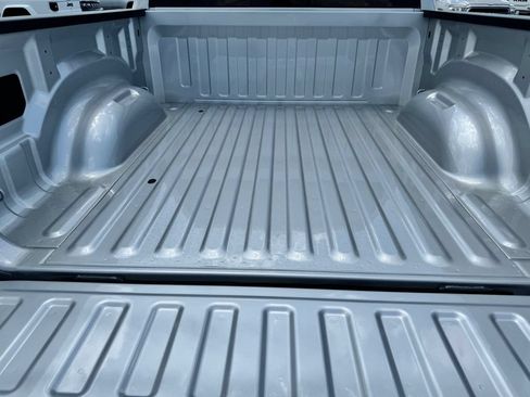 New 2026 RAM 1500 4x4 Crew Cab image 9