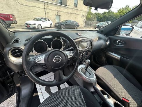 Used 2016 Nissan Juke S FWD image 5