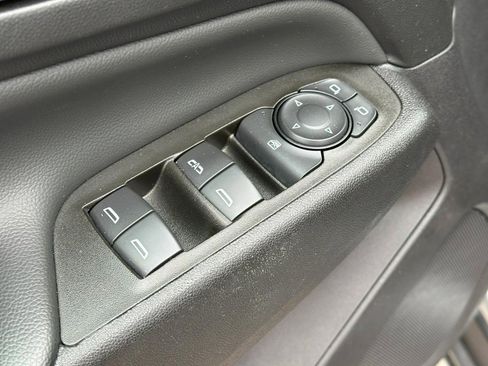 Used 2024 Chevrolet Equinox LT image 16