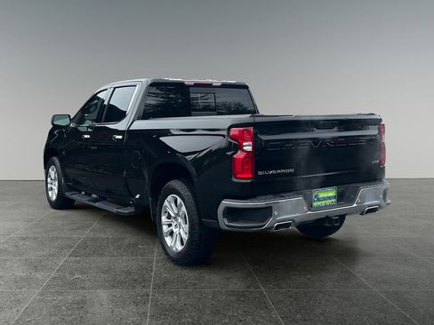 Used 2022 Chevrolet Silverado 1500 LTZ w/ LTZ Convenience Package II AWD/4WD image 6