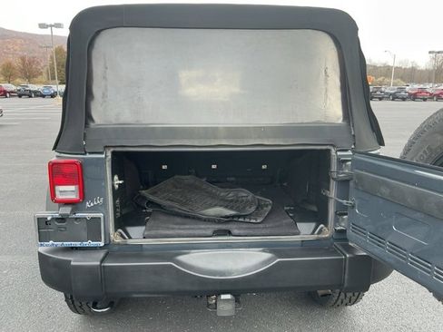 Used 2017 Jeep Wrangler Unlimited Sport w/ Connectivity Group image 27