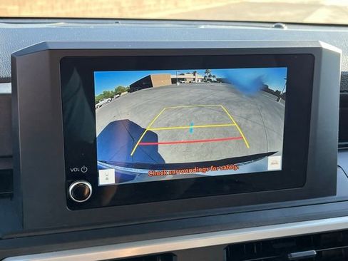 Used 2025 Toyota Tacoma SR image 17