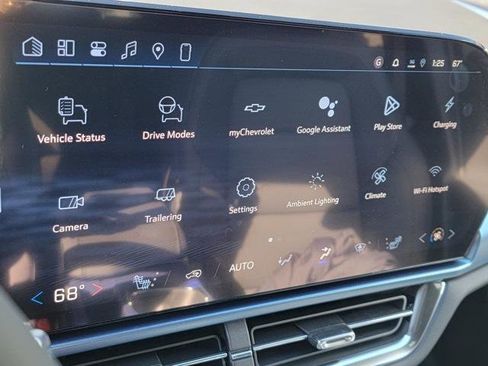 New 2026 Chevrolet Equinox EV LT image 9