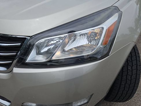 Used 2016 Chevrolet Traverse LT FWD image 34