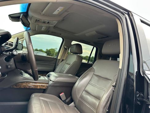 Used 2015 GMC Yukon Denali w/ Open Road Package AWD/4WD image 17