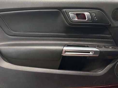 Used 2018 Ford Mustang GT Premium w/ Equipment Group 401A RWD image 12