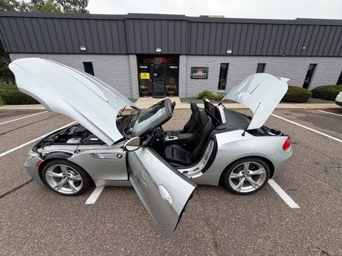 Used 2014 BMW Z4 sDrive35i RWD image 43