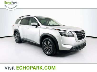 Used 2025 Nissan Pathfinder SV