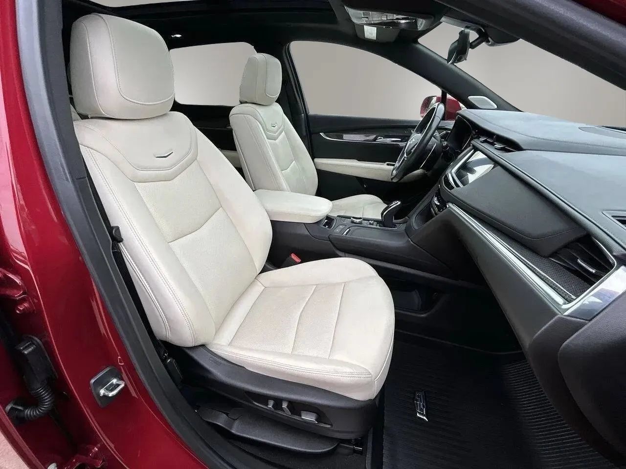 Used 2020 Cadillac XT5 Sportv AWD/4WD image 23