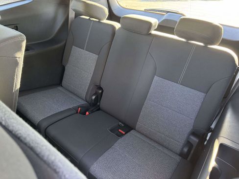 Used 2025 GMC Acadia Elevation image 14