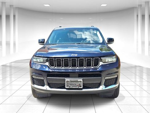 Used 2023 Jeep Grand Cherokee L Limited AWD/4WD image 8