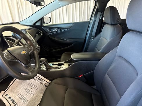 Used 2023 Chevrolet Malibu LT FWD image 22