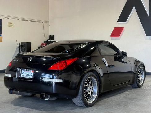Used 2008 Nissan 350Z Coupe w/ Aerodynamics Pkg RWD image 4