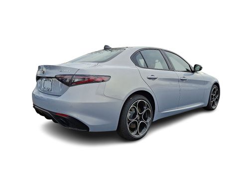 New 2025 Alfa Romeo Giulia AWD w/ Driving Assist Package image 4