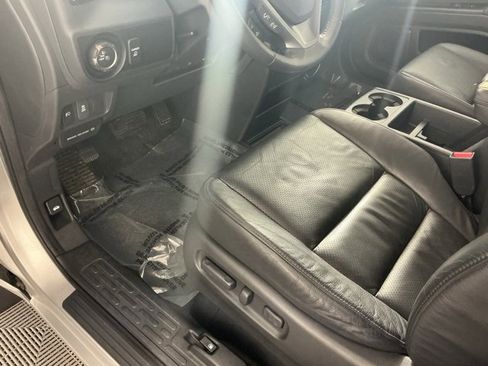 Used 2014 Honda Ridgeline SE image 8