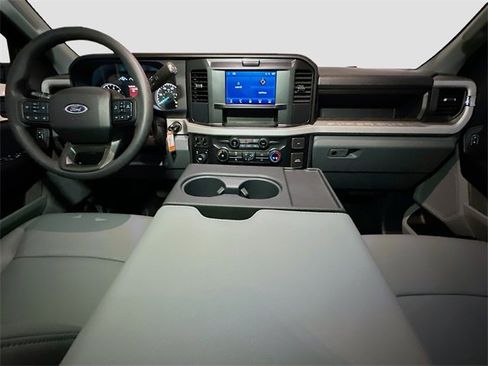 New 2026 Ford F250 XL w/ XL Chrome Package image 6