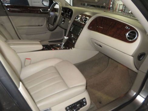 Used 2006 Bentley Flying Spur Flying Spur AWD/4WD image 34