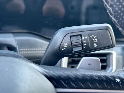 Used 2025 Ford Mustang GT Premium RWD image 31