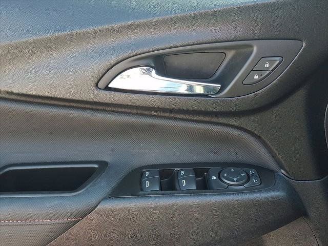 Used 2023 Chevrolet Equinox RS AWD/4WD image 14