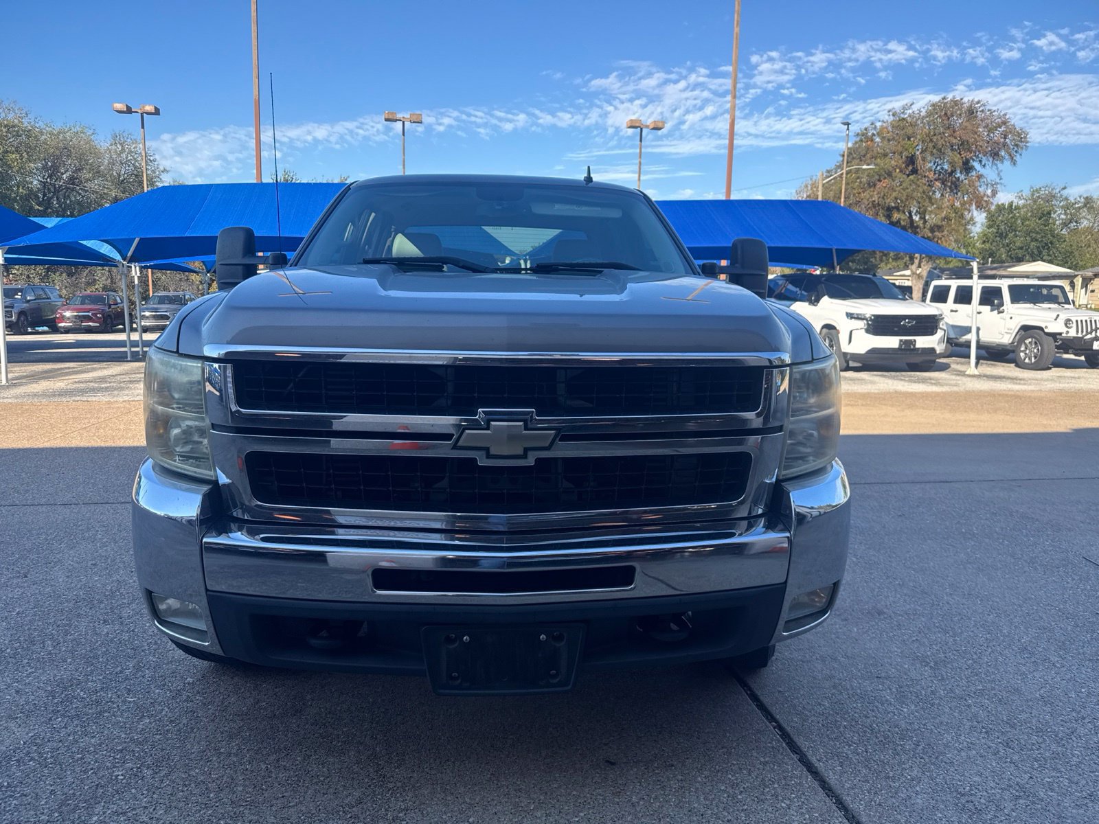 Used 2009 Chevrolet Silverado 2500 LTZ w/ Safety Package AWD/4WD image 2