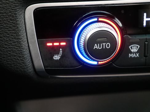 Used 2016 Audi A3 2.0T Premium w/ Audi MMI Navigation Plus image 28