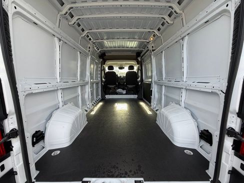New 2026 RAM ProMaster 2500 w/ Power Group image 22