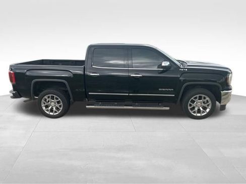Used 2018 GMC Sierra 1500 SLT w/ SLT Premium Package image 2