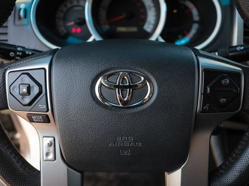 Used 2015 Toyota Tacoma 4x4 Double Cab w/ TRD Sport Package image 22