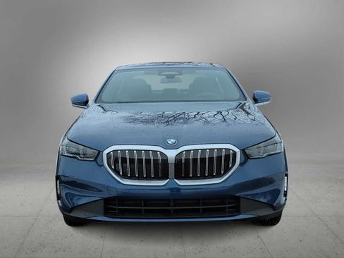 Used 2026 BMW 530i xDrive AWD/4WD image 3