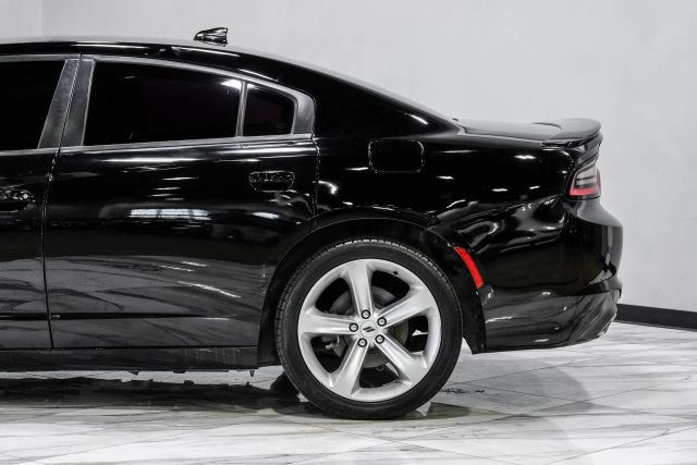 Used 2018 Dodge Charger R/T RWD image 14