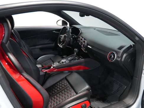 Used 2020 Audi TT RS w/ Technology Package image 34